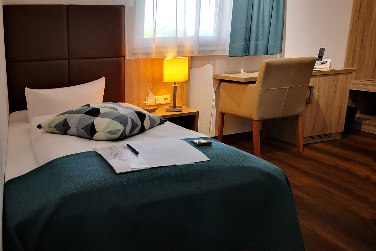 Bett im Einzelzimmer